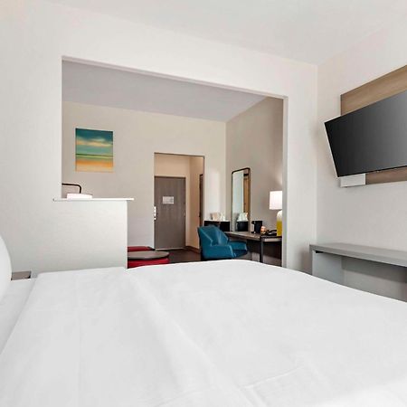 Comfort Suites Laredo Extérieur photo