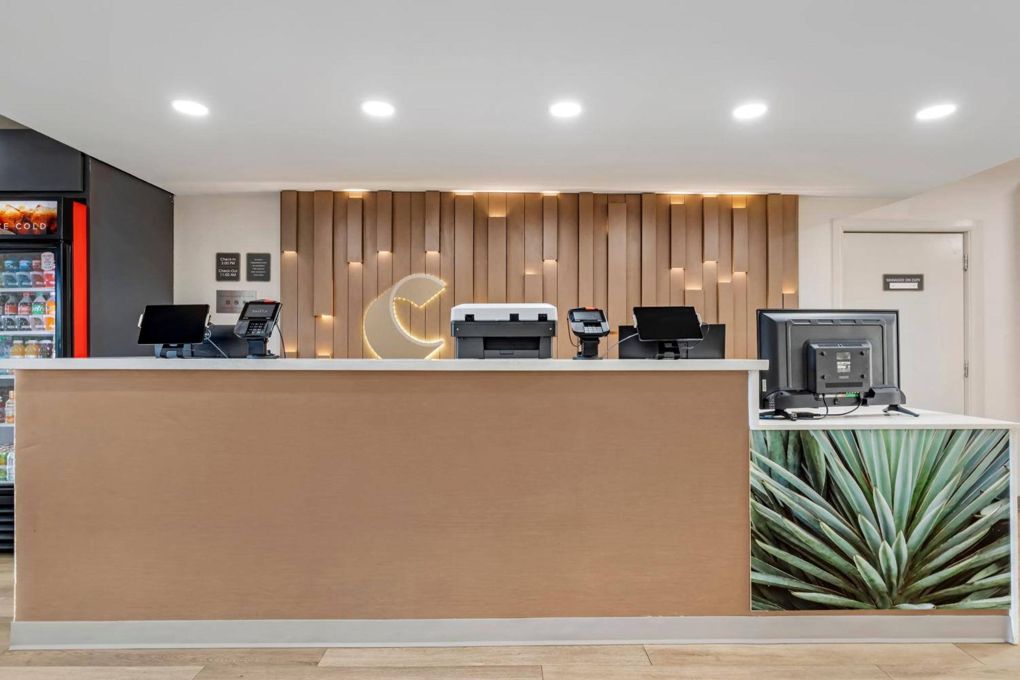 Comfort Suites Laredo Extérieur photo